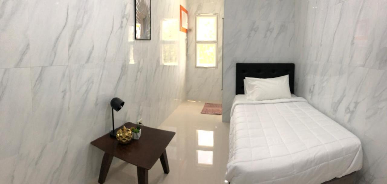 Arriyus Apartelle Daanbantayan Екстер'єр фото